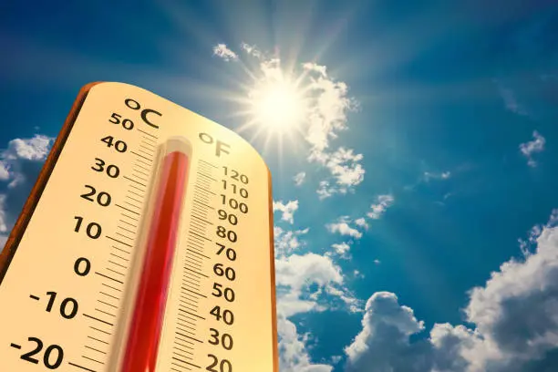 Indomet-calor-y-lluvias-dispersas-para-este-domingo.webp