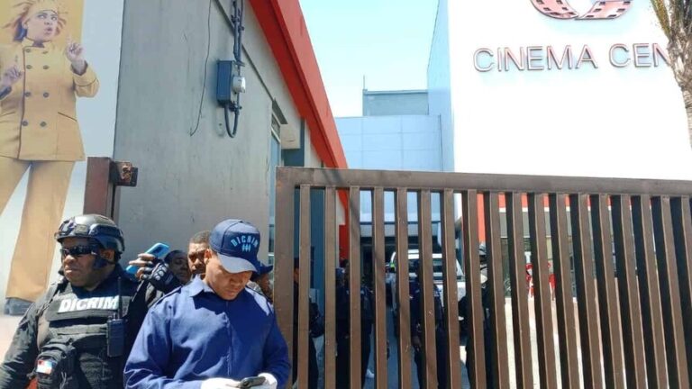 muere-raso-baleado-por-seguridad-privada-en-cinema-centro-71c52df8-focus-0-0-896-504