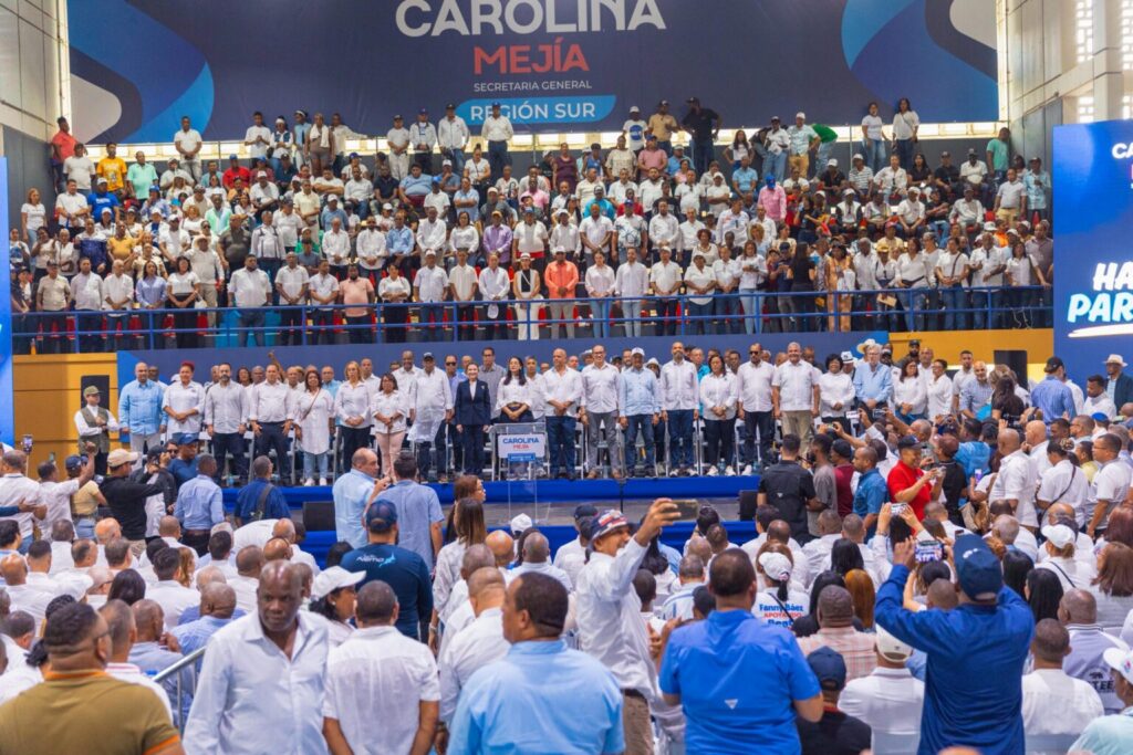 Carolina-Mejia-2-scaled-1-1536x1024